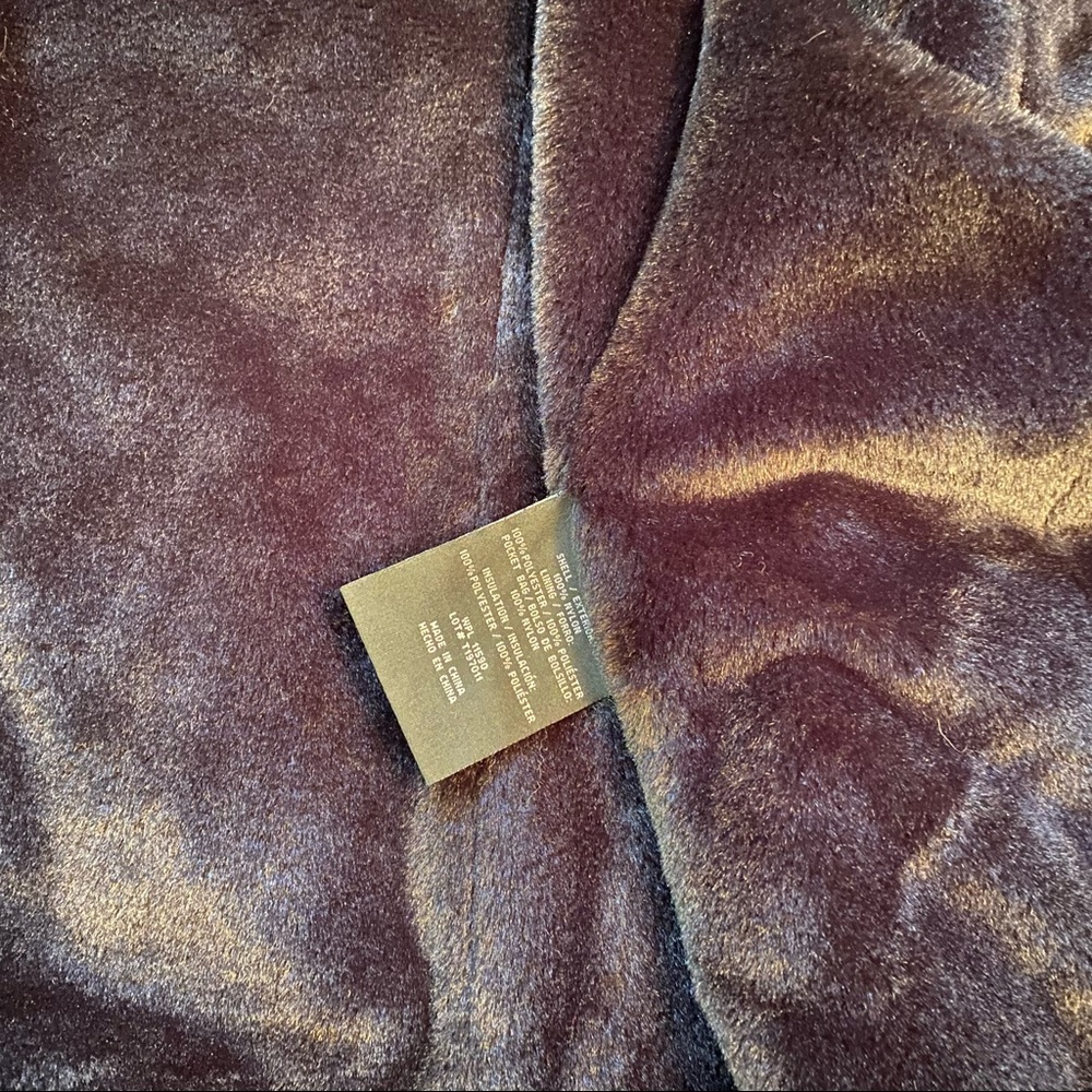 Black Vest Quilted Faux Fur Lined Size L - Picture 4 of 4